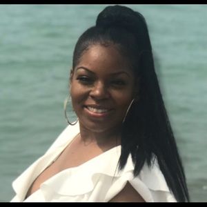 Meet your Posher, Destiny